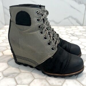 Sorel 1964 Premium PDX Wedge Nori Green & Black Leather Mid Boots Booties Size 7